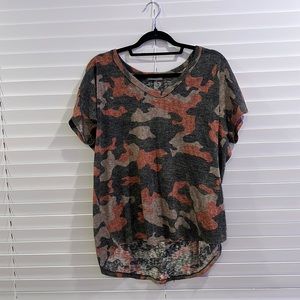 CAMO t shirt.